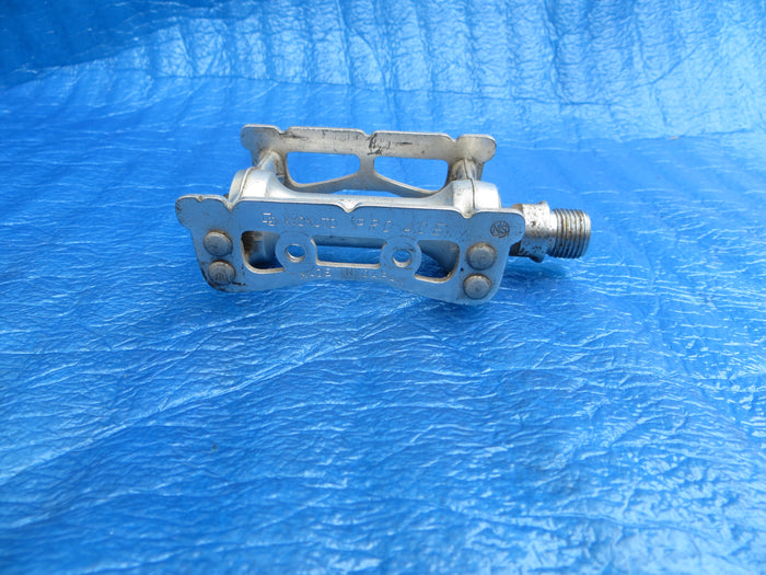 Kyokuto Pro Ace Right Pedal NJS (25102203)