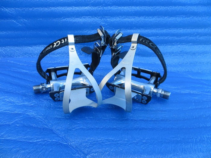 MKS Custom Nuevo NJS Pedals , MKS NJS M-size AA Clips and MKS Fit-alfa NJS Toe Straps (26011309)