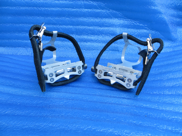 MKS Royal Nuevo NJS Pedals , MKS AA M-size NJS Clips and MKS Fit-α Sports NJS Toe Straps (26011621)