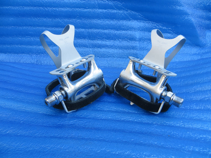 MKS Royal Nuevo NJS Pedals , MKS AA M-size NJS Clips and MKS Fit-α Sports NJS Toe Straps (26011621)
