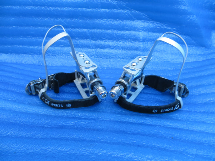 MKS Royal Nuevo NJS Pedals , MKS AA M-size NJS Clips and MKS Fit-α Sports NJS Toe Straps (26011621)