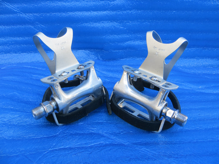 MKS Royal Nuevo NJS Pedals , MKS NJS M-size AA Clips and Toshi NJS Toe Straps (26011307)