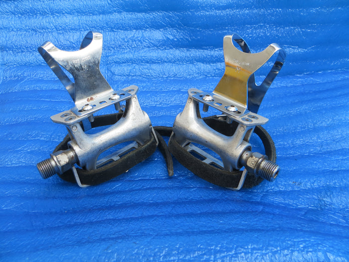 MKS Royal Nuevo NJS Pedals , MKS NJS M-size Steel Clips and MKS Fit-α Sports NJS Toe Straps (26022403)