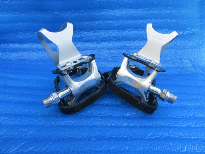 MKS Supreme NJS Pedals , MKS AA M-size NJS Clips and MKS Fit-α Sports NJS Toe Straps (26022317)