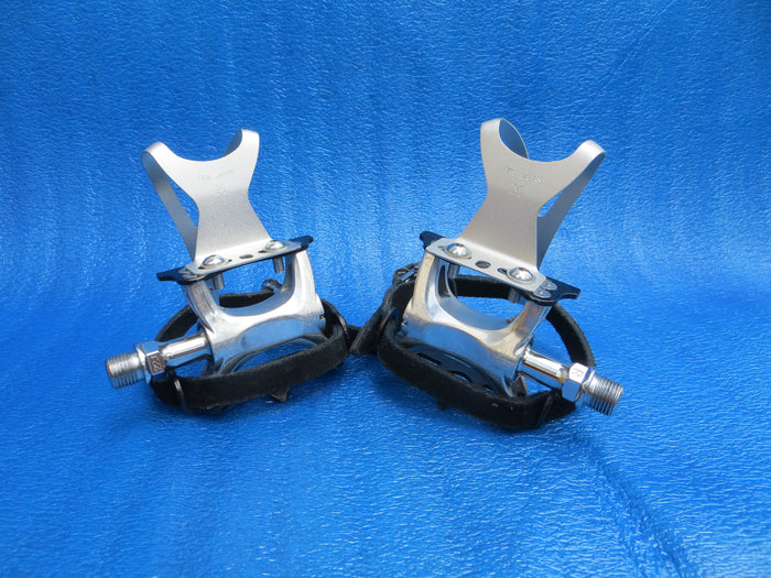 MKS Supreme NJS Pedals , MKS AA M-size NJS Clips and MKS Fit-α Sports NJS Toe Straps (26081001)
