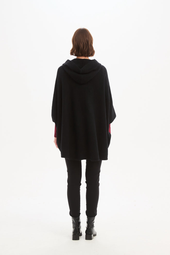 Tirelli - Magnetic Closure Cardigan - Black