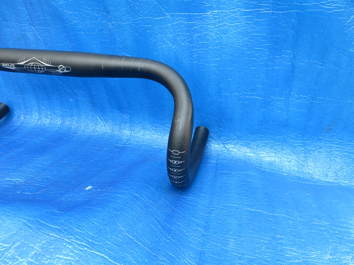 Zeus 400mm Aluminium Handlebar 31.8mm Bar Clamp (25032605)